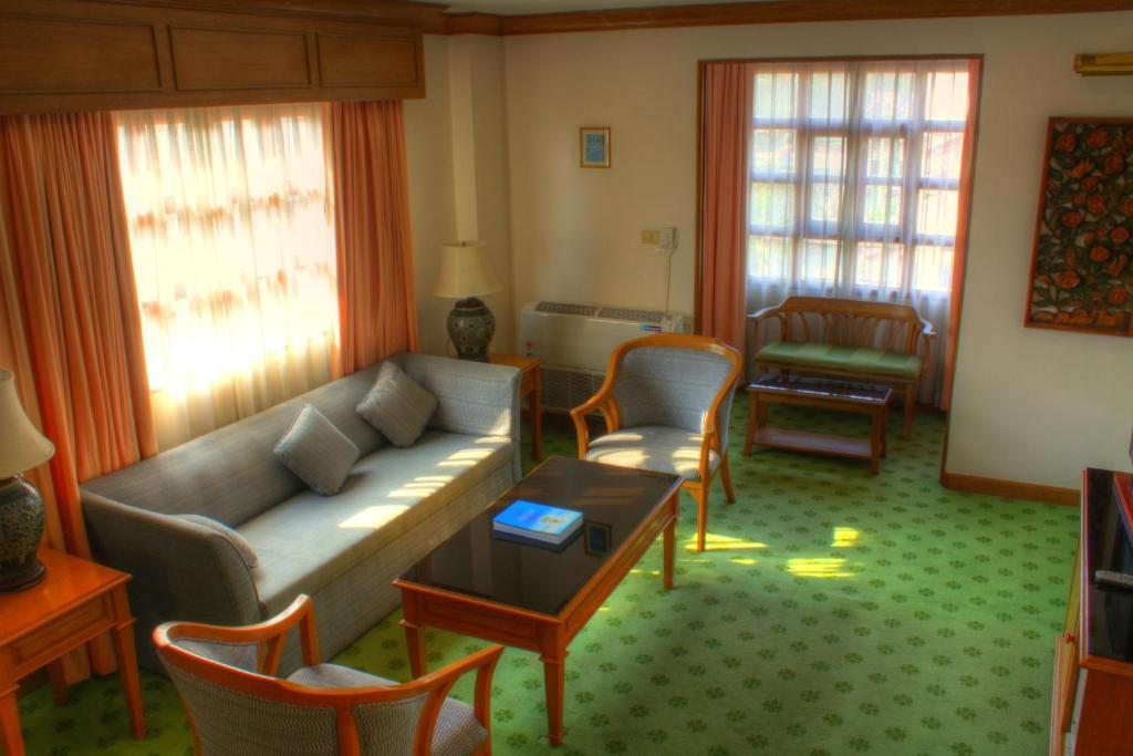 Down Town Inn, Чиангмай Номер фото
